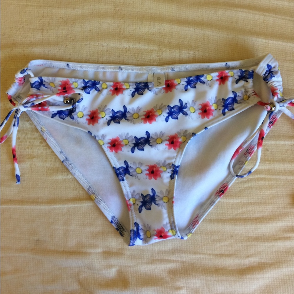 Bikini bottoms