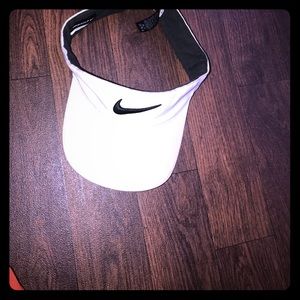 Nike visor
