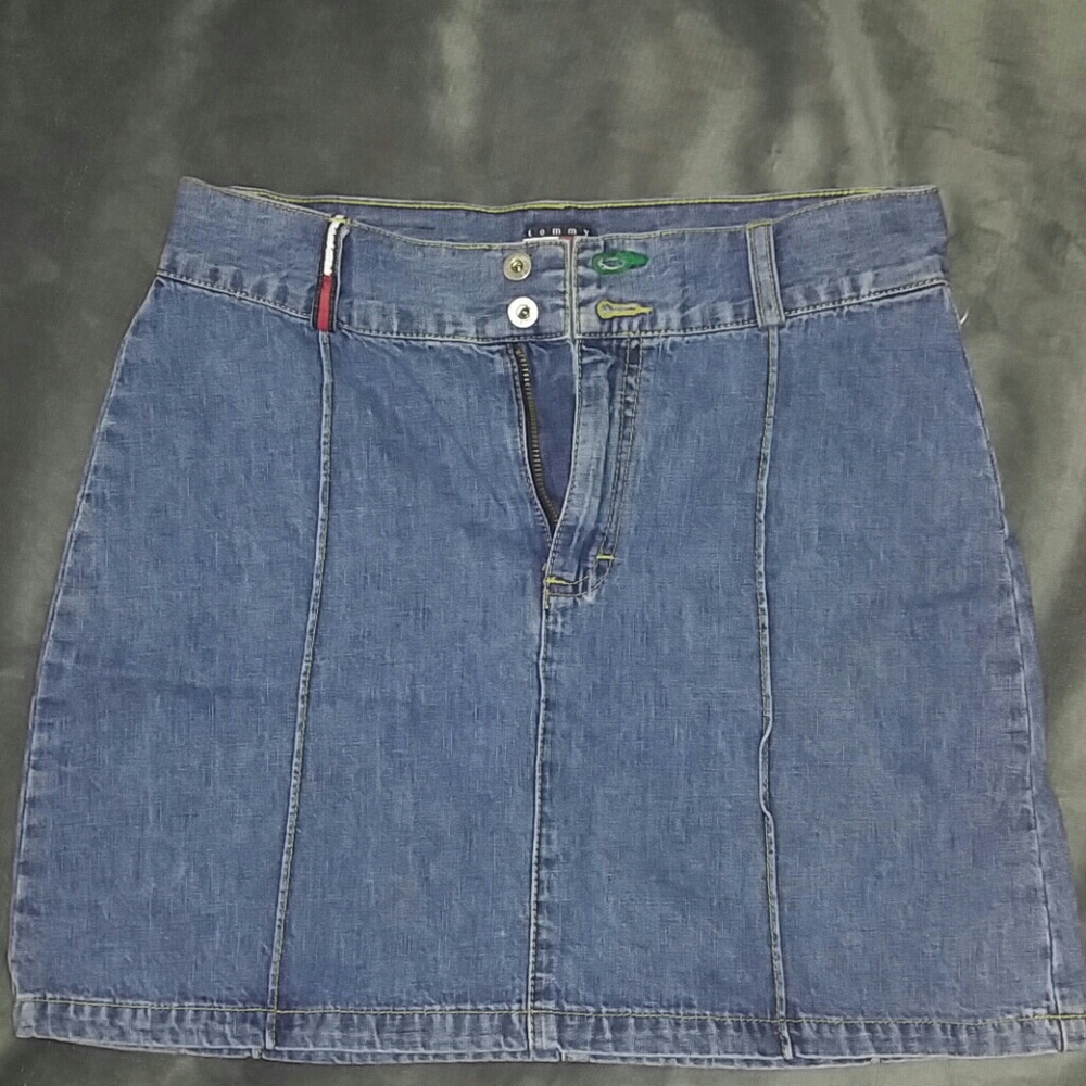 Vintage Tommy Hilfiger skirt