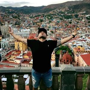 Meet your Posher, Agustin