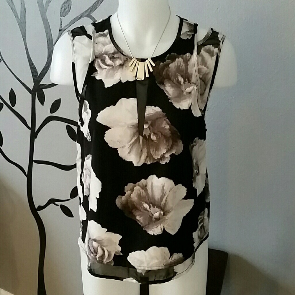 Simply Vera Vera Wang Top  - Sz PS