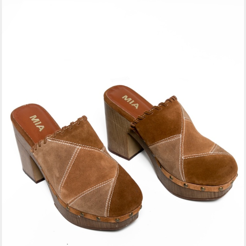 MIA patch work suede clogs