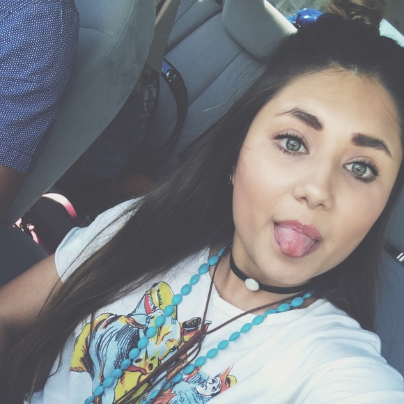 Meet your Posher, Lissette - Picture 1 of 1