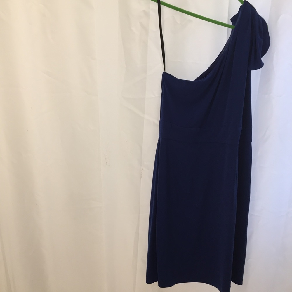 🗽Calvin Klein || One Shoulder Dress