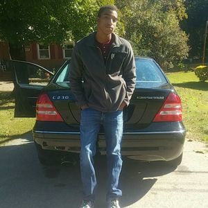 Meet your Posher, Everett