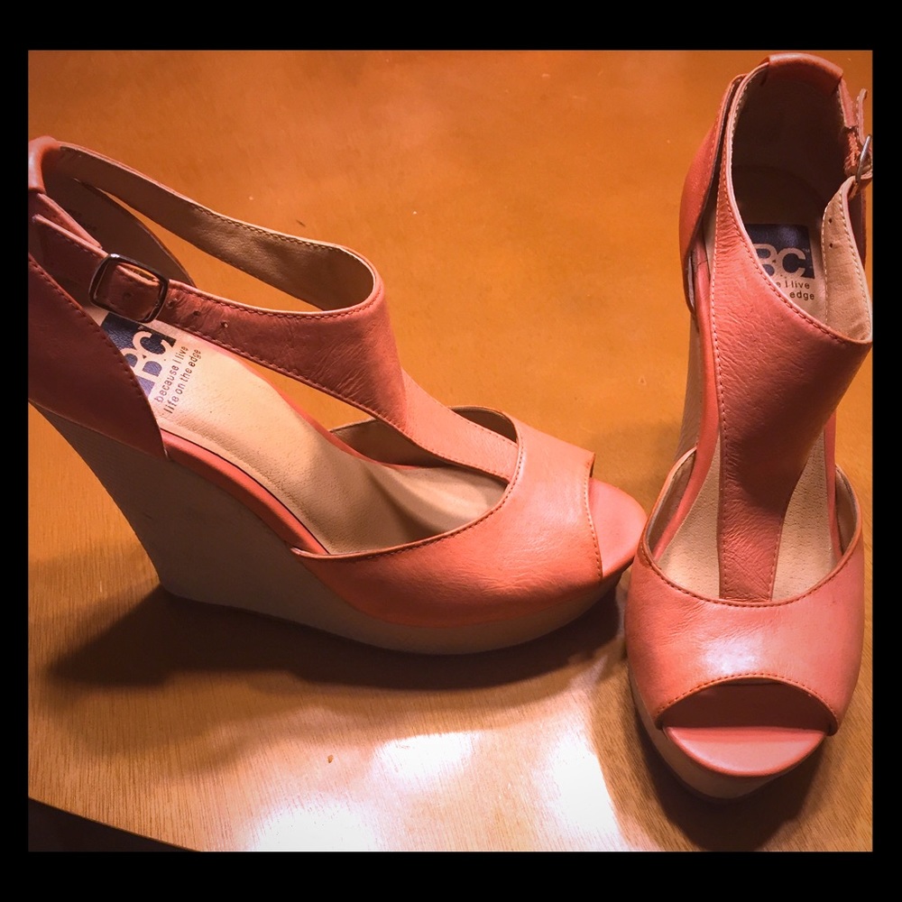 Wedge sandal coral