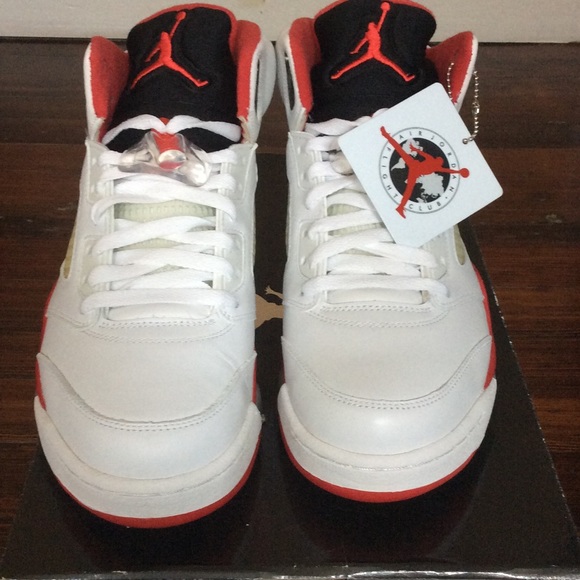 Men's Jordan 5 Retro - Picture 2 of 3
