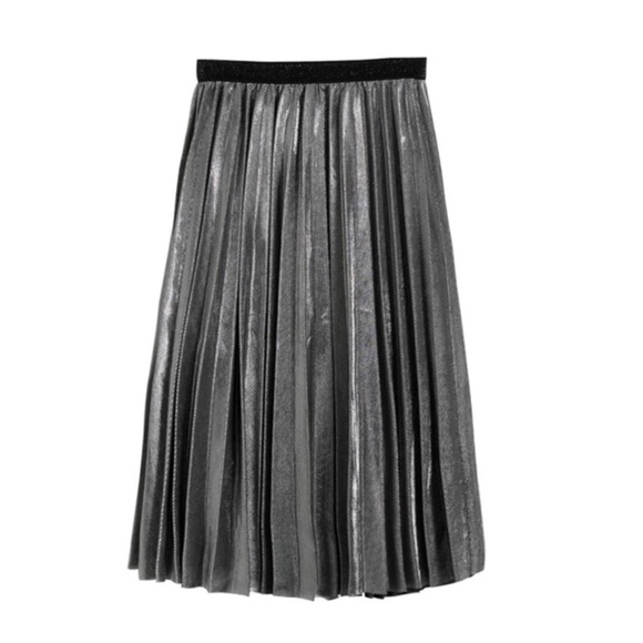 Metallic Gunmetal Knife Pleat Silver Skirt - Picture 4 of 4
