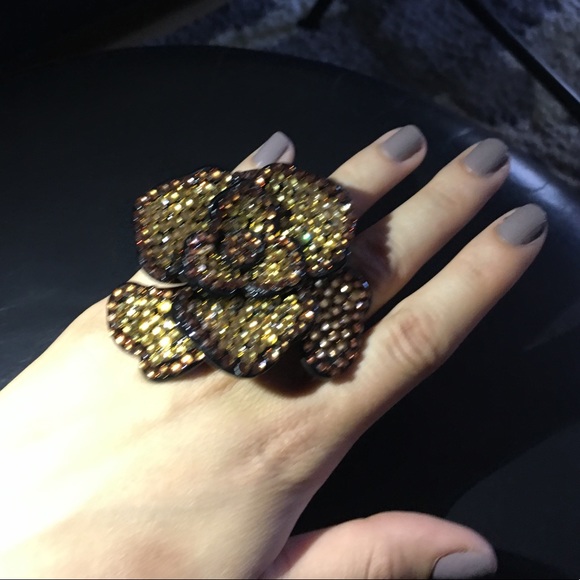 Adjustable sequin rose ring - Picture 2 of 3