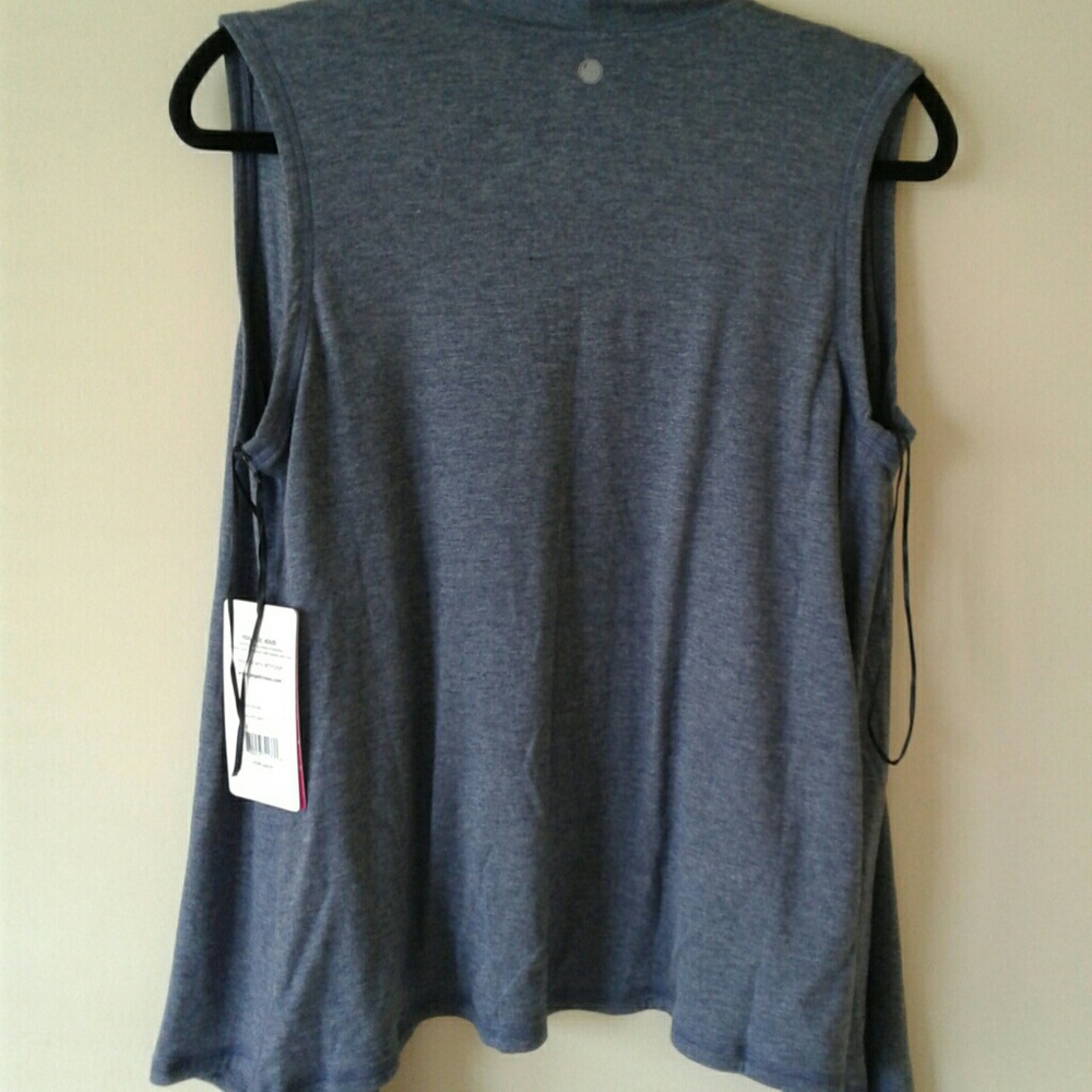 Crop top - Picture 2 of 2
