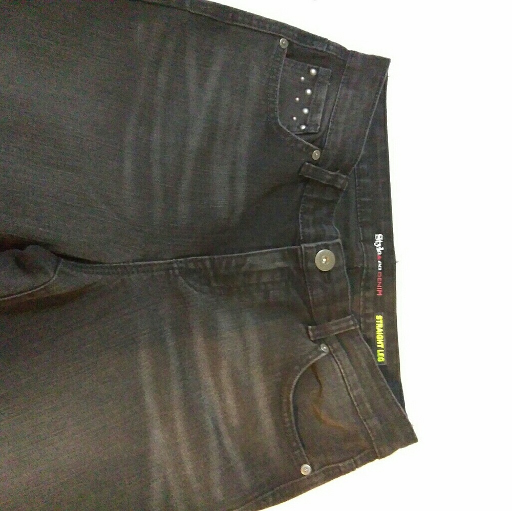 Jeans - Picture 2 of 3