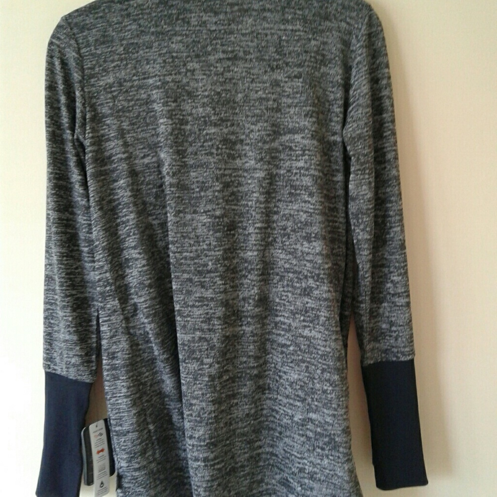 Crop top - Picture 2 of 2