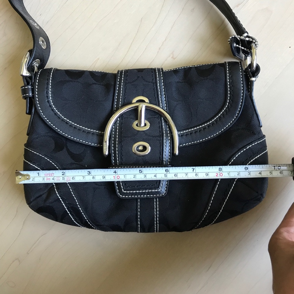 Coach small shoulder bag๐ - Picture 4 of 5