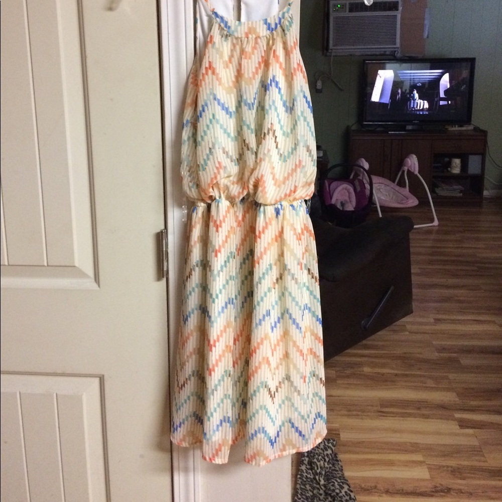 A U W Dress