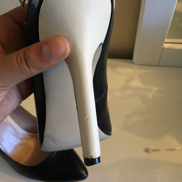 Black pumps - Picture 5 of 6