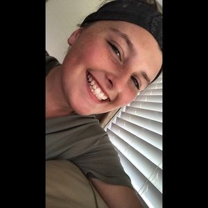 Meet your Posher, Gabi