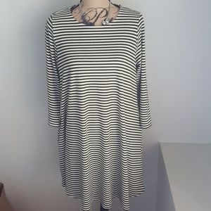 Agnes and Dora Swing Tunic with pockets