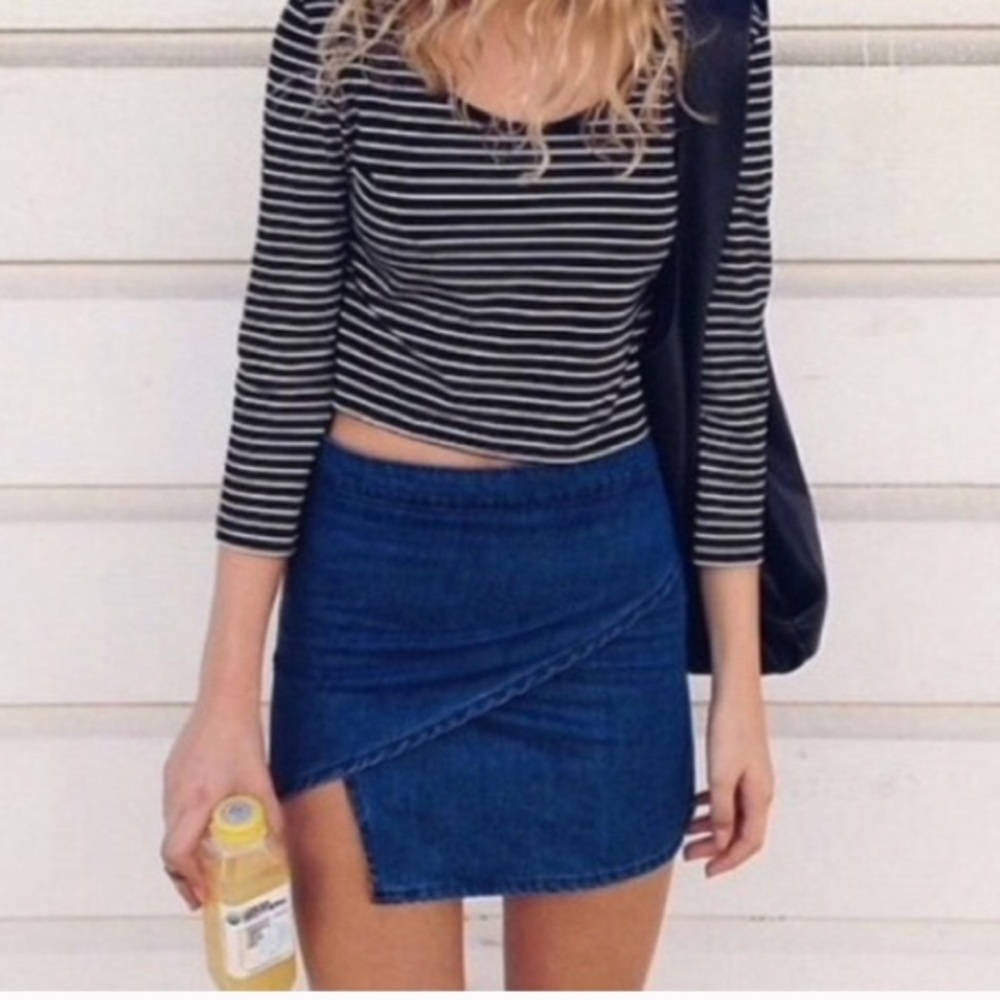 Brandy Melville Audrey skirt