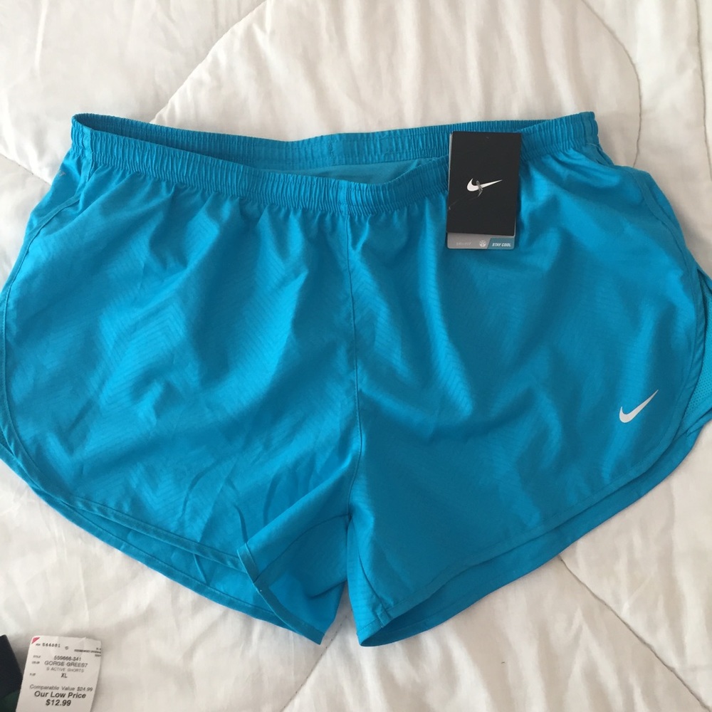NWT Nike running workout shorts size XL