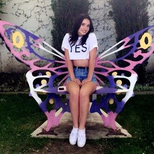 Meet your Posher, Anne