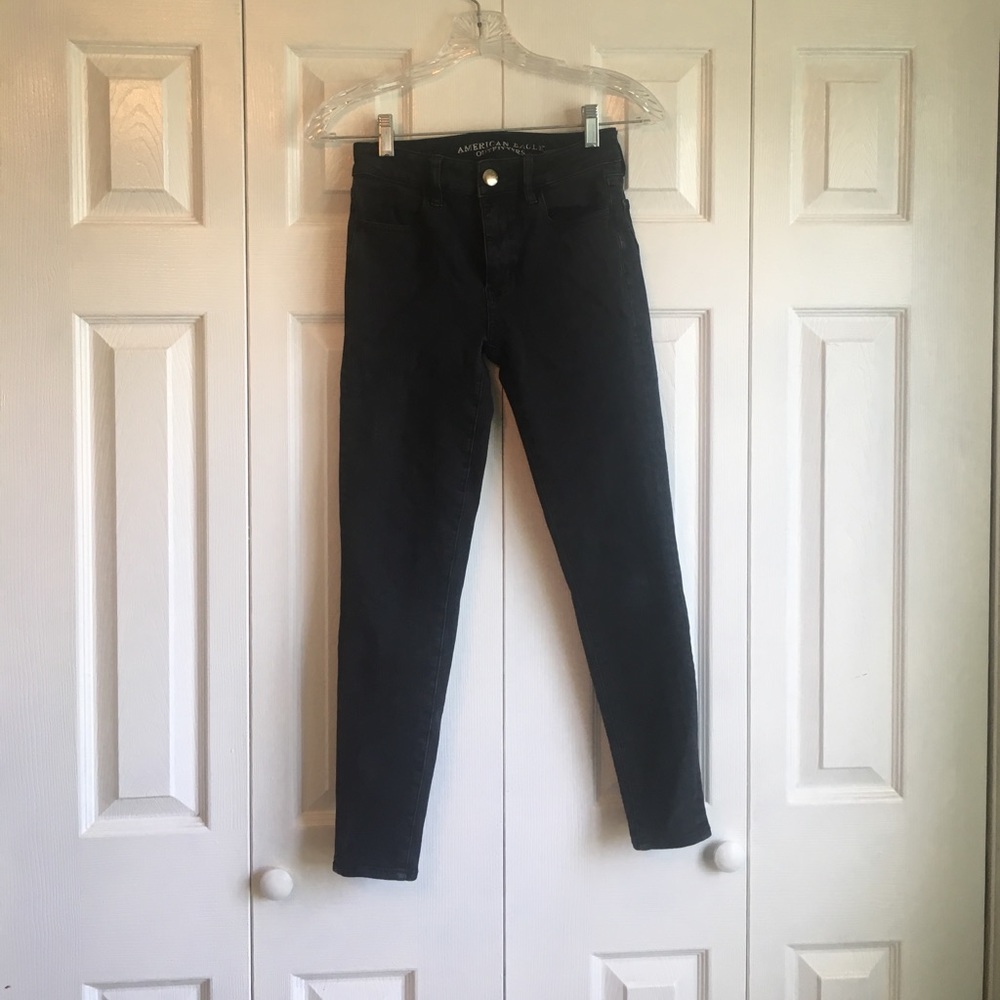 Black American Eagle Hi-Rise Skinny Jeans size 0