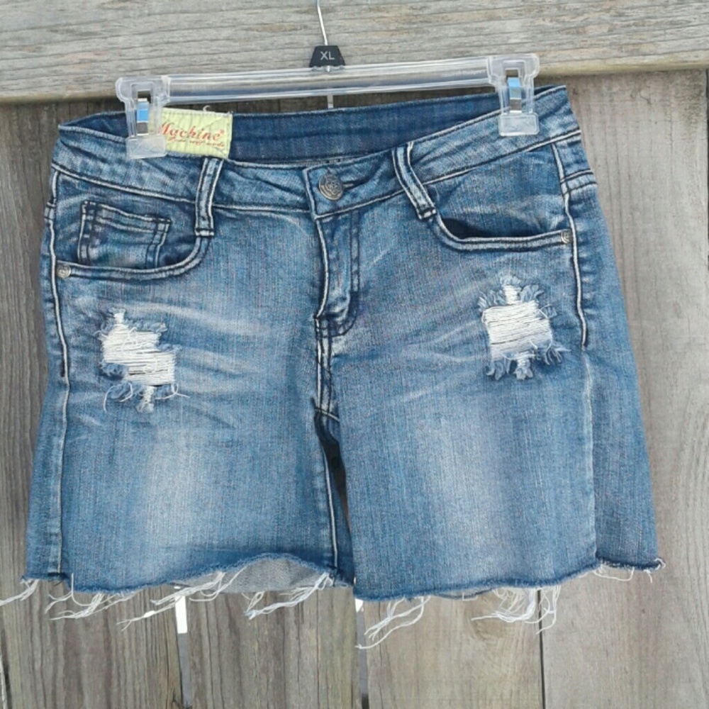 MACHINE NOUVELLE MODE DISTRESSED JEAN SHORTS