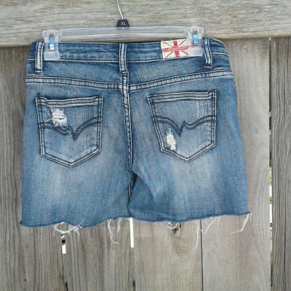 MACHINE NOUVELLE MODE DISTRESSED JEAN SHORTS - Picture 2 of 4