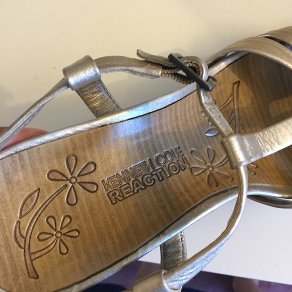 Gold Wedges - Picture 5 of 6