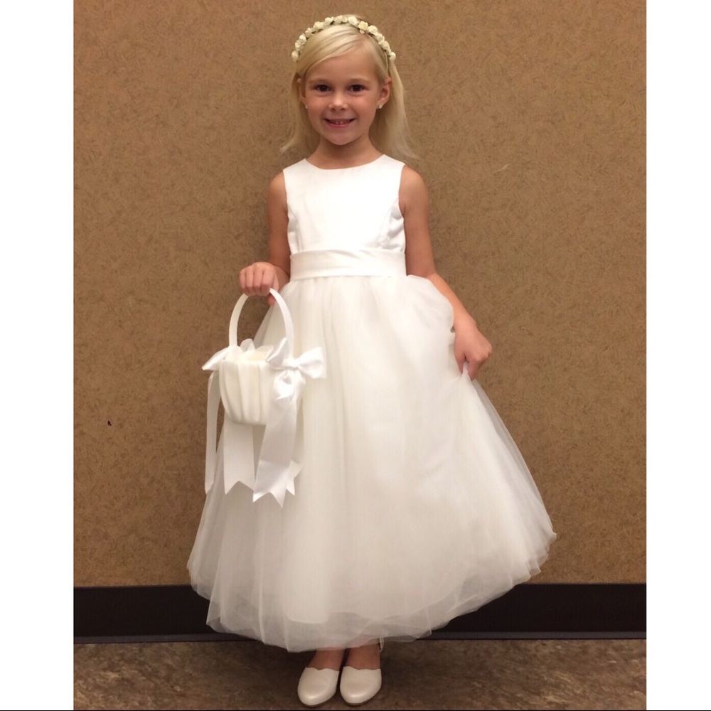 David's Bridal Ivory Flower Girl Dress S1038
