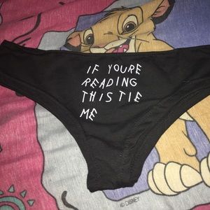 If you're reading this tie me undies