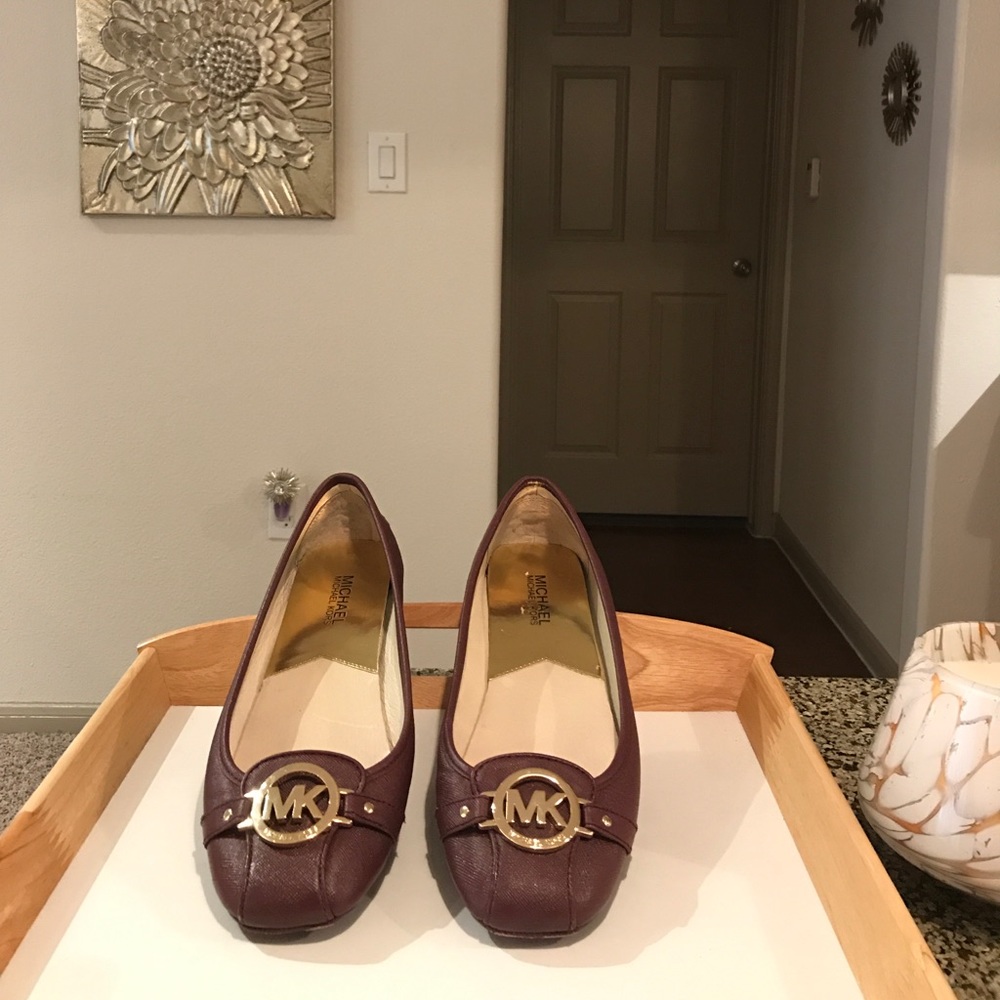Micheal Kors Fulton flats