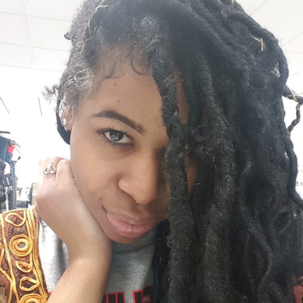 Meet your Posher, Brittney