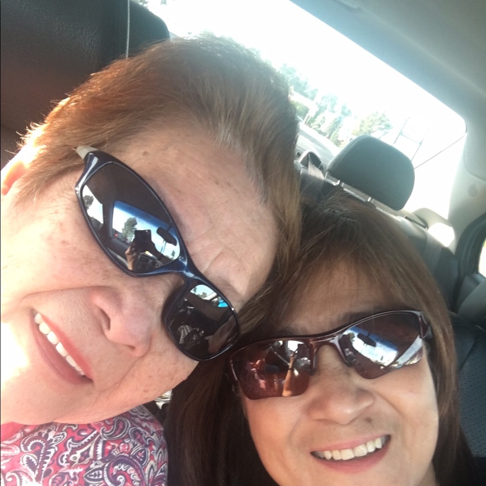 Meet your Posher, Alma