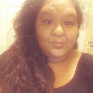 Meet your Posher, Dina