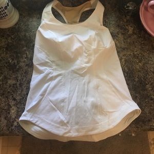 Size 6 lulu running top