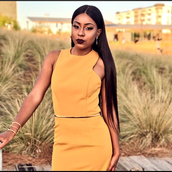 Dress - Picture 3 of 3