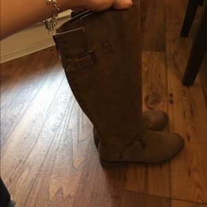 Brown boots