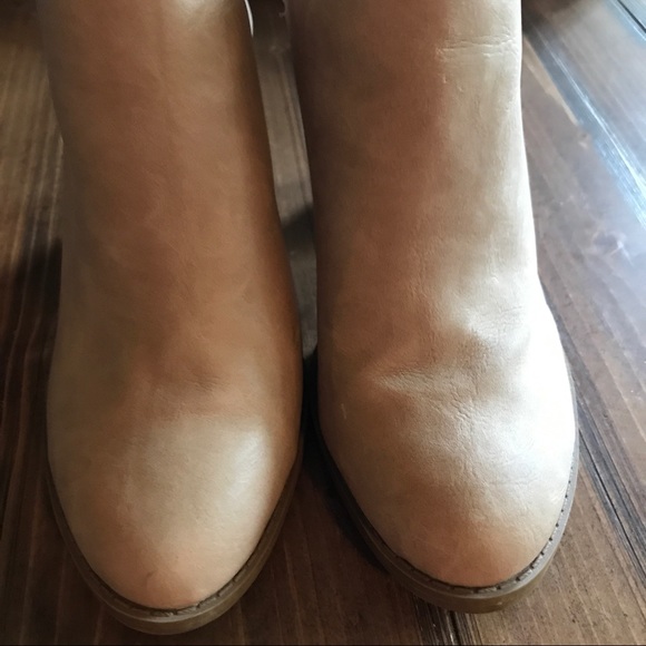 Sand Colored Mules 💕 - Picture 2 of 3