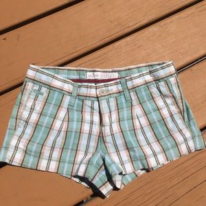 ⛺️Hollister shorts size 3