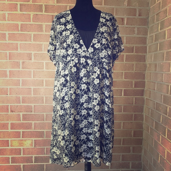 Two Hearts Maternity Dresses & Skirts - Two Hearts Maternity plus size dress