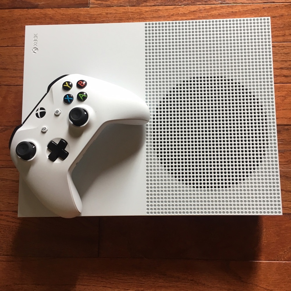 ❌SOLD!❌  XBox One S 500 GB