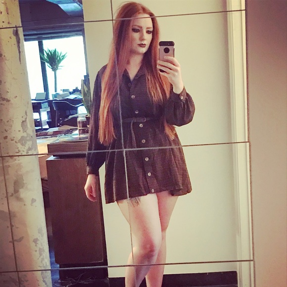 Meet your Posher, Haley - Picture 4 of 5