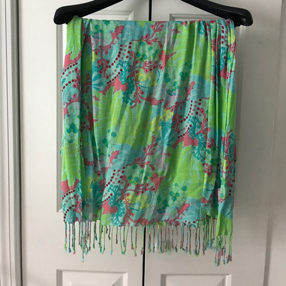 Lilly Pulitzer - Murphee Scarf!!