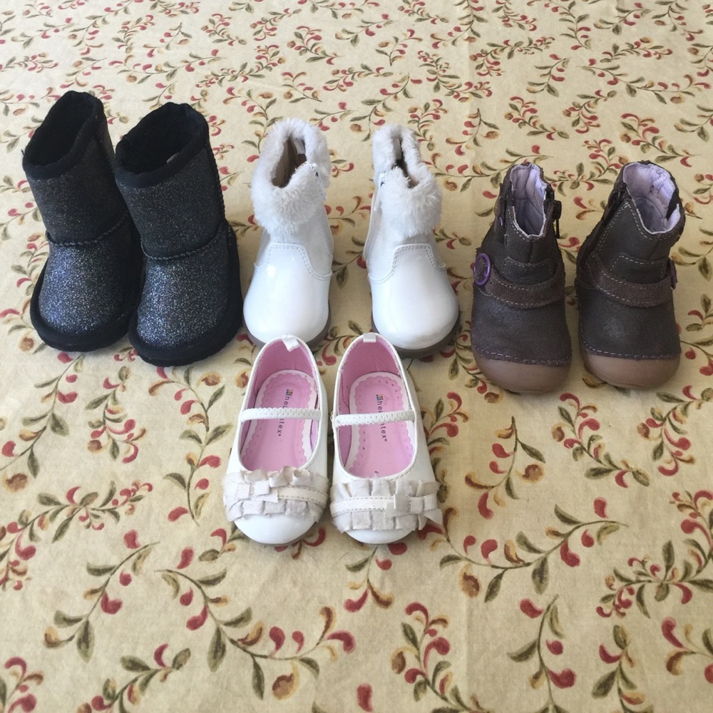 Bundle of Baby shoes size 2