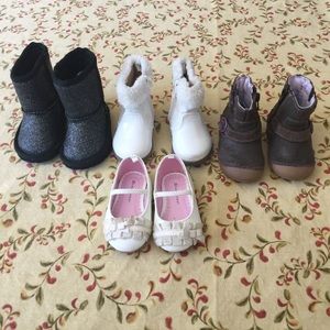 Bundle of Baby shoes size 2
