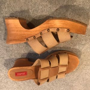 Wooden sandal heels