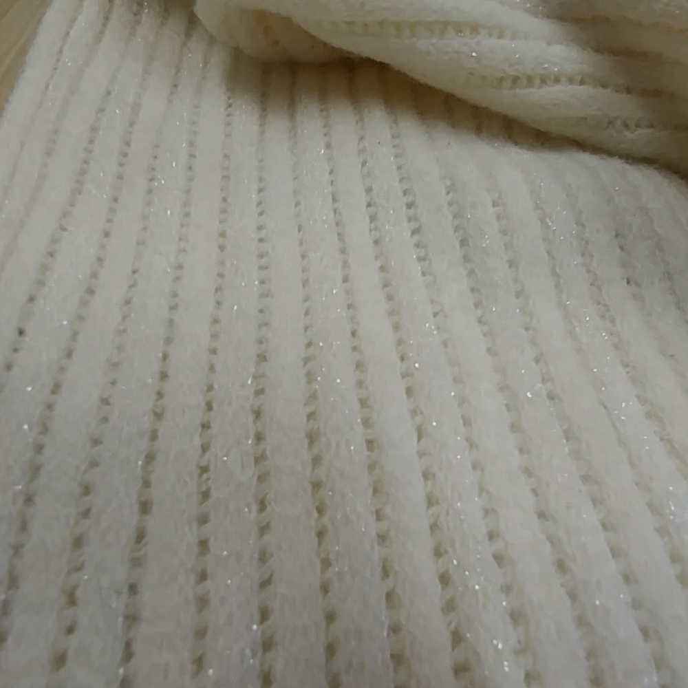 Ivory Scarf Mitten Set - Picture 2 of 3