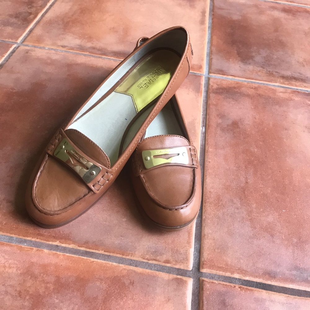 MK brown leather in great condition/ Make an offer