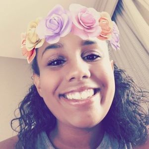 Meet your Posher, Alexia