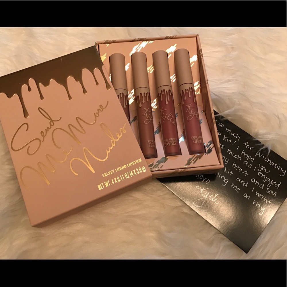 Kylie - Send Me More Nudes Velvet Lipstick Set